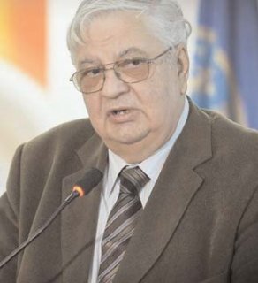 Mircea Coșea (II) – Tot acest fast cu fondurile comunitare ne duce la ideea că România, în realitate, nu are niciun fel de capacitate internă de a se redresa